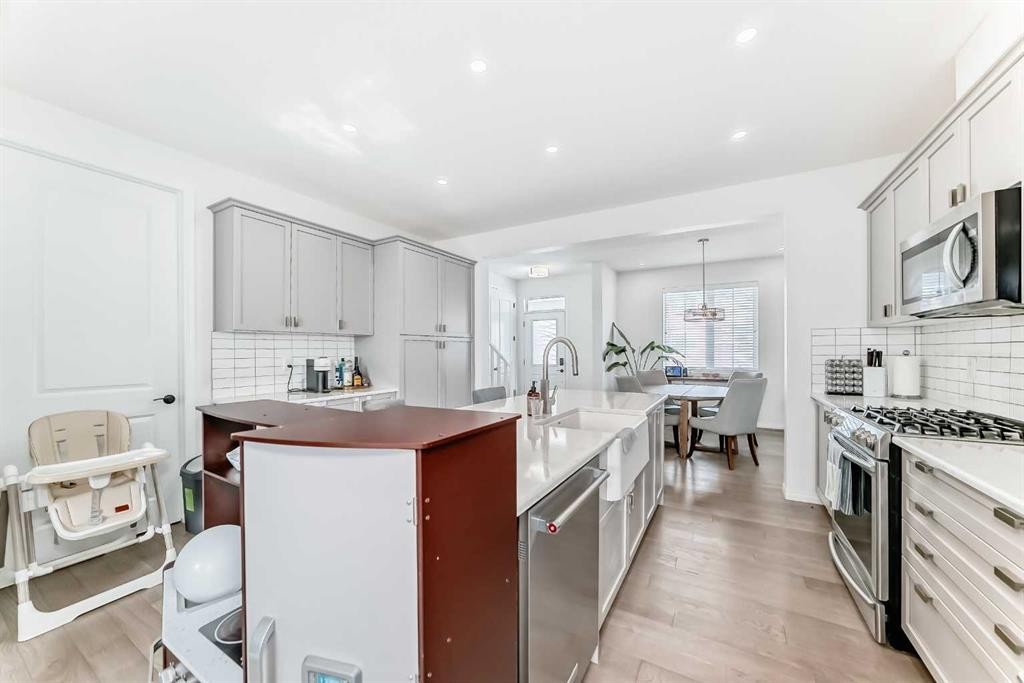 372 Carrington Way Nw, Calgary, AB - Indoor Photo Showing Kitchen With Upgraded Kitchen