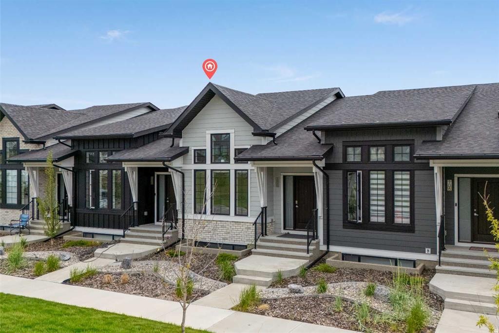 108 Wolf Crescent, Okotoks, AB