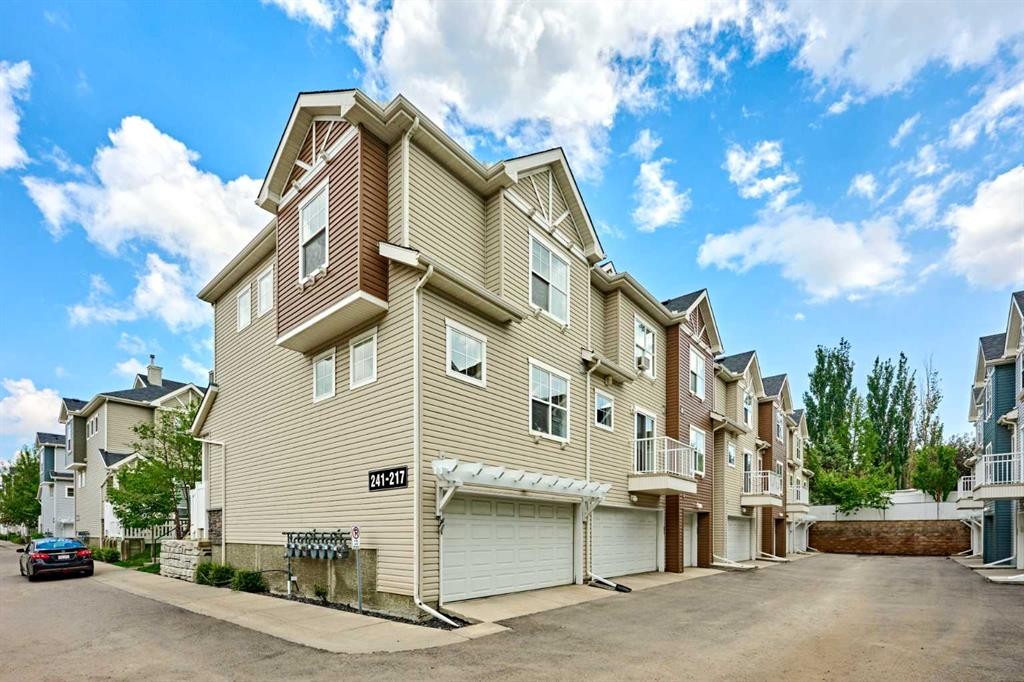 225 Elgin Gardens Se, Calgary, AB