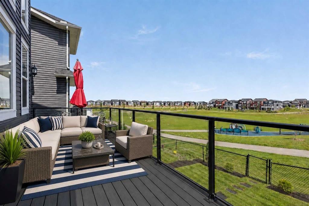 195 Evansfield Close Nw, Calgary, AB - Outdoor With Deck Patio Veranda