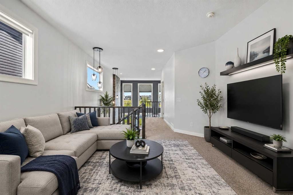 195 Evansfield Close Nw, Calgary, AB - Indoor Photo Showing Living Room
