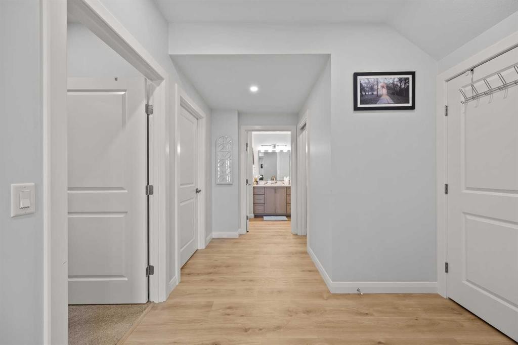 195 Evansfield Close Nw, Calgary, AB - Indoor Photo Showing Other Room