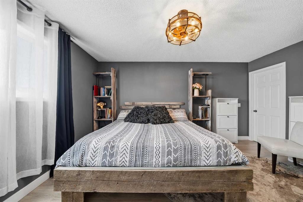 119 Applemont Close Se, Calgary, AB - Indoor Photo Showing Bedroom