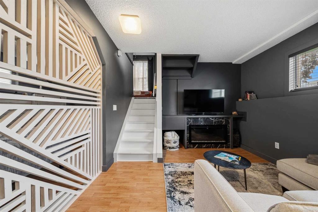 119 Applemont Close Se, Calgary, AB - Indoor Photo Showing Living Room