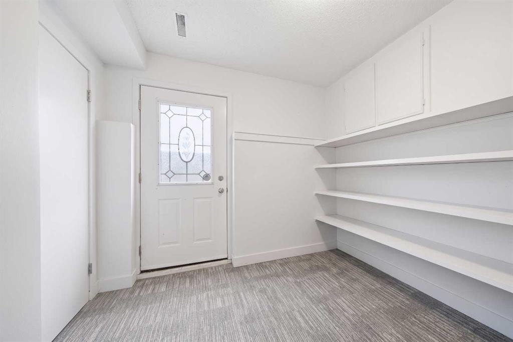 119 Applemont Close Se, Calgary, AB - Indoor Photo Showing Other Room
