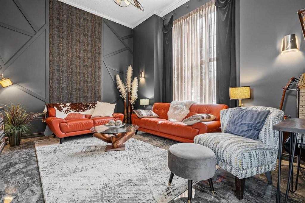 119 Applemont Close Se, Calgary, AB - Indoor Photo Showing Living Room