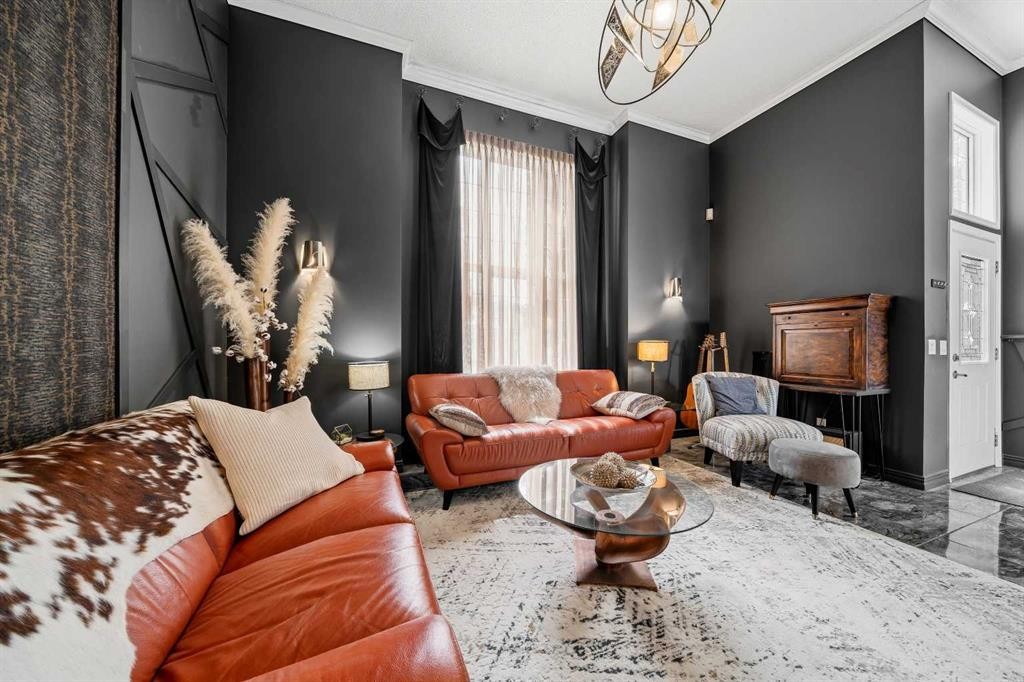 119 Applemont Close Se, Calgary, AB - Indoor Photo Showing Living Room