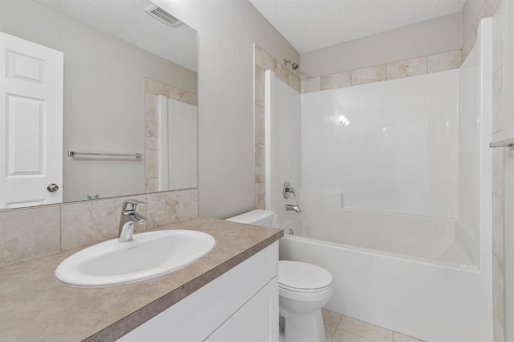 268 Sunset Road, Cochrane, AB