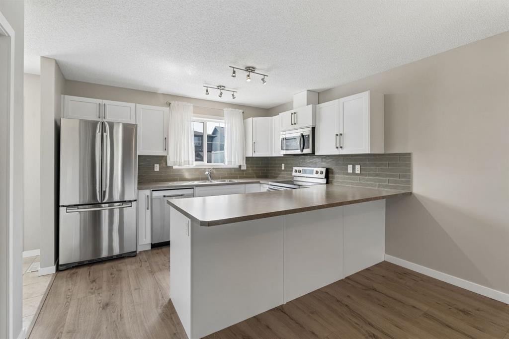 268 Sunset Road, Cochrane, AB