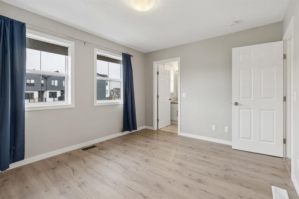 268 Sunset Road, Cochrane, AB