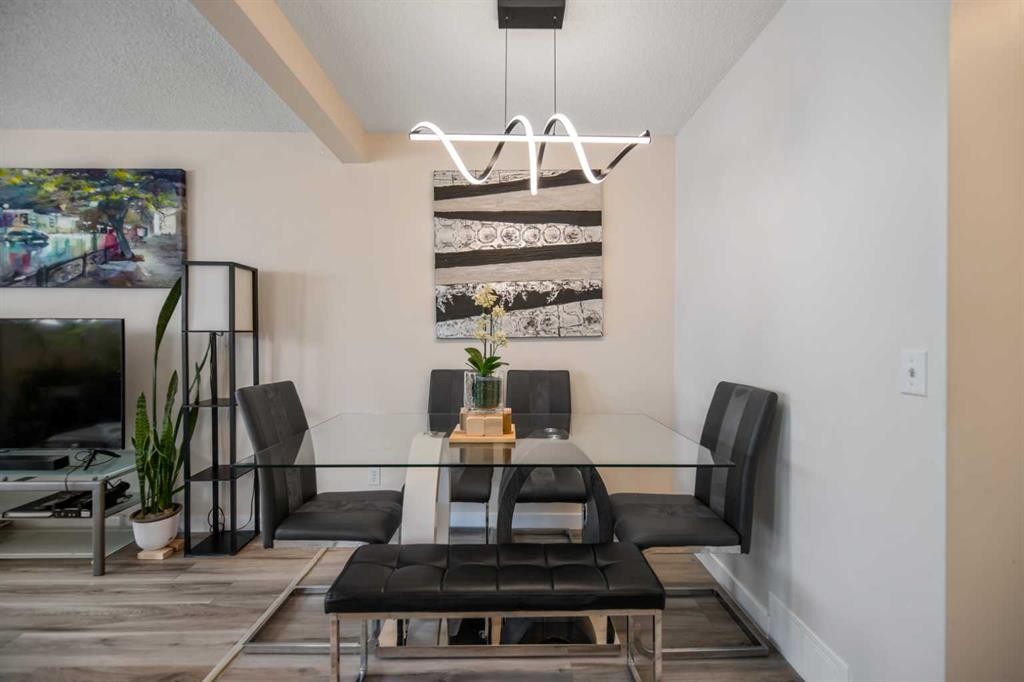 4 Millview Green Sw, Calgary, AB