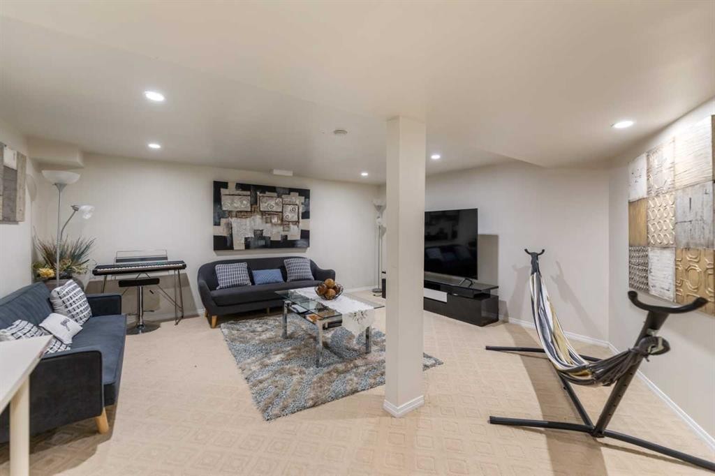 4 Millview Green Sw, Calgary, AB