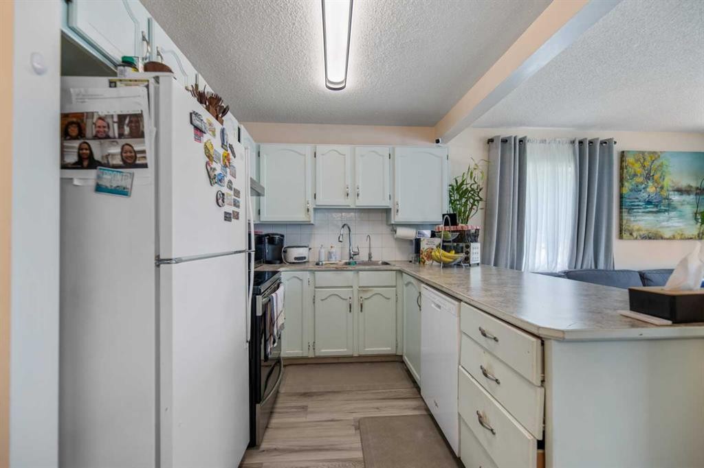 4 Millview Green Sw, Calgary, AB