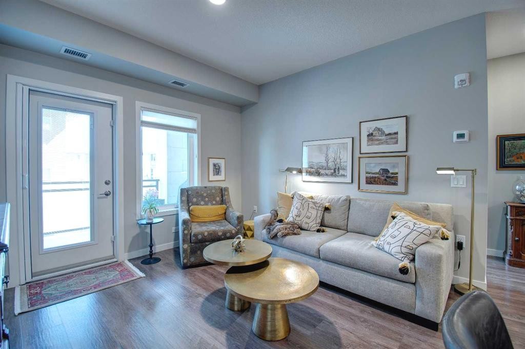 208-12 Mahogany Path Se, Calgary, AB
