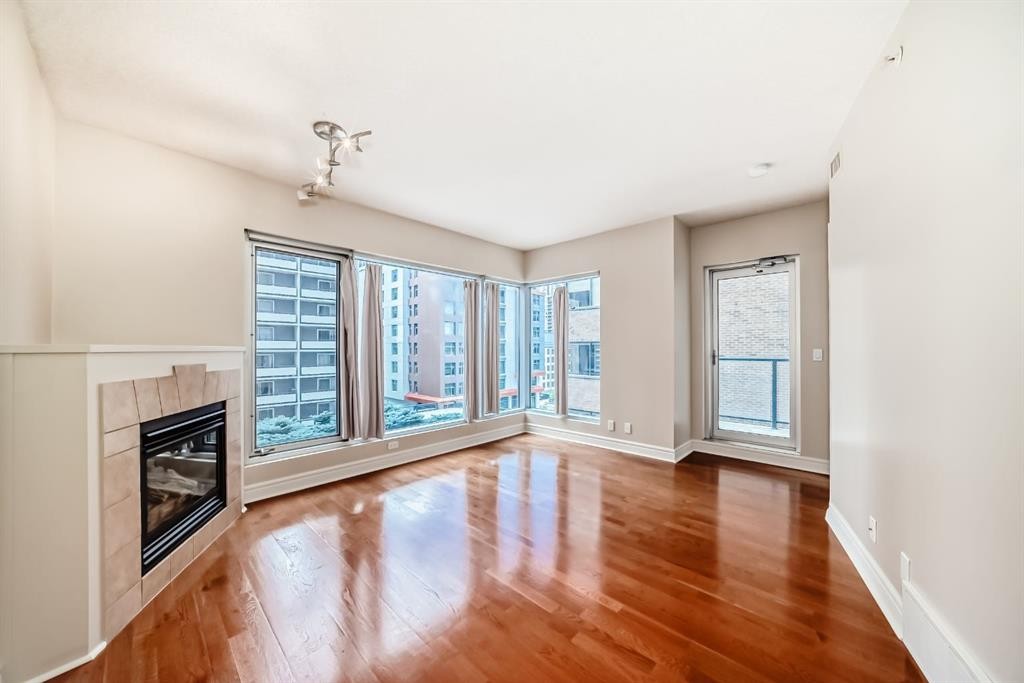 701-920 5 Avenue Sw, Calgary, AB