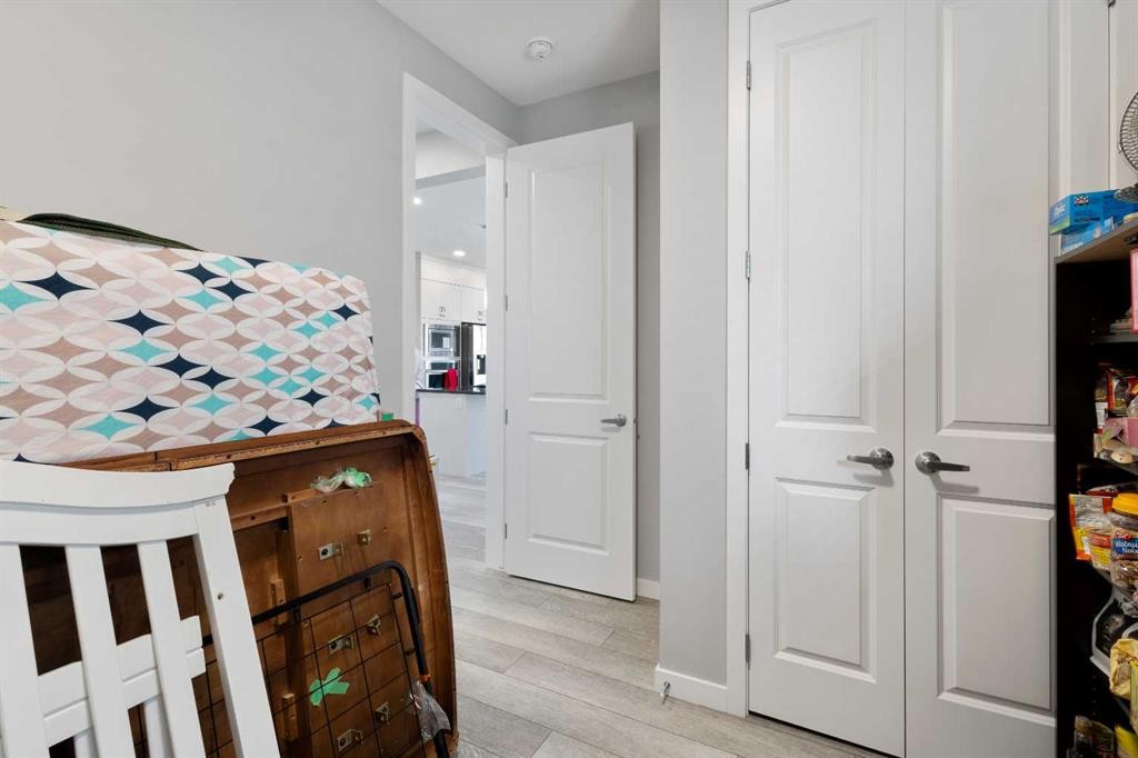 35 Lucas Passage Nw, Calgary, AB - Indoor