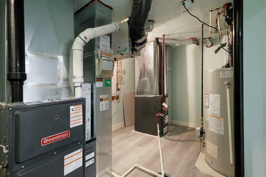 35 Lucas Passage Nw, Calgary, AB - Indoor Photo Showing Basement