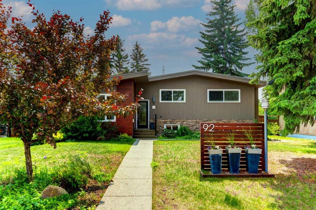 92 Chinook Drive Sw, Calgary, AB