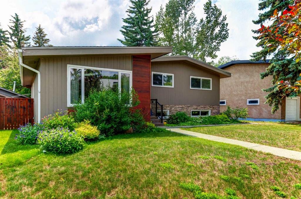 92 Chinook Drive Sw, Calgary, AB