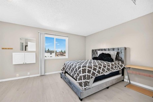 197 Cedardale Road Sw, Calgary, AB 