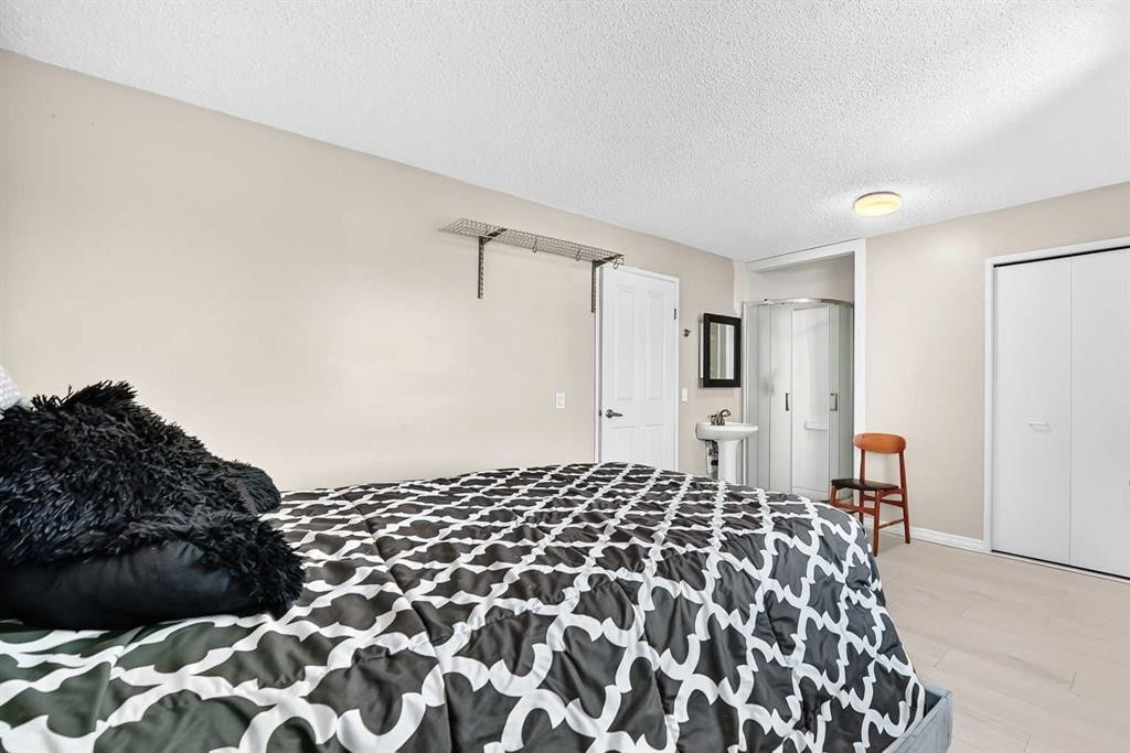 197 Cedardale Road Sw, Calgary, AB
