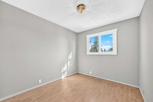 197 Cedardale Road Sw, Calgary, AB 