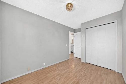 197 Cedardale Road Sw, Calgary, AB 