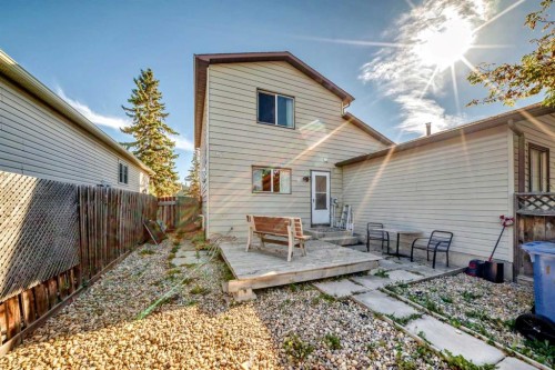 197 Cedardale Road Sw, Calgary, AB 
