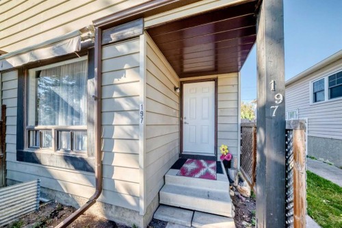 197 Cedardale Road Sw, Calgary, AB 