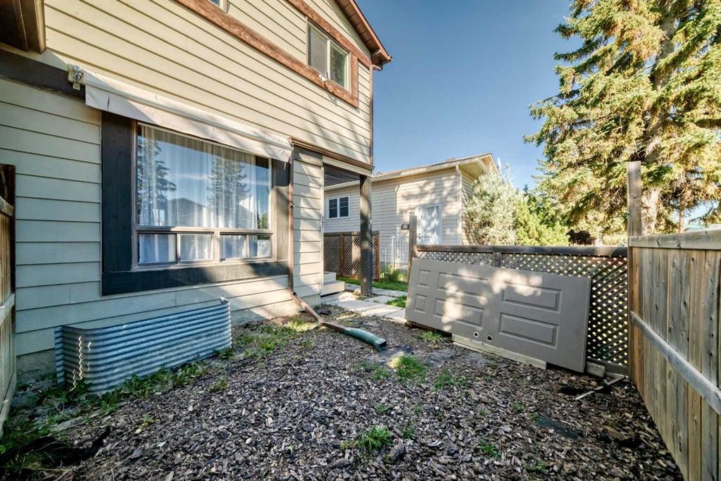 197 Cedardale Road Sw, Calgary, AB