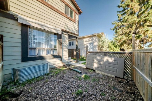197 Cedardale Road Sw, Calgary, AB 