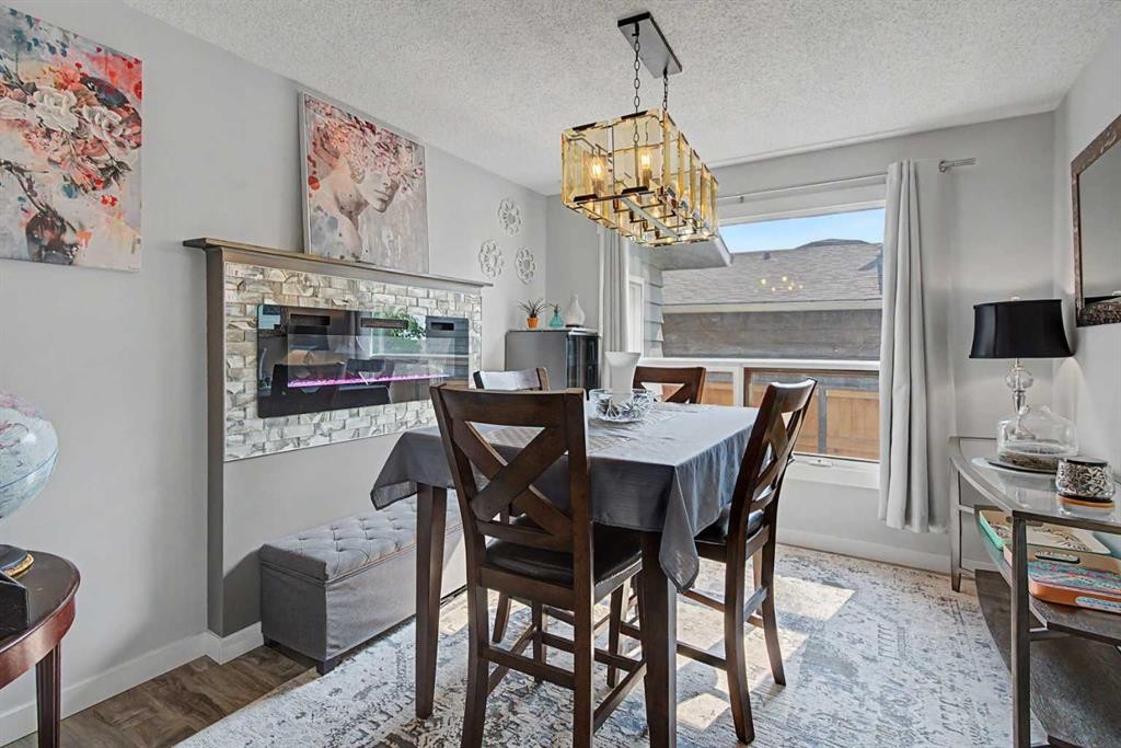 304 Shawcliffe Circle Sw, Calgary, AB