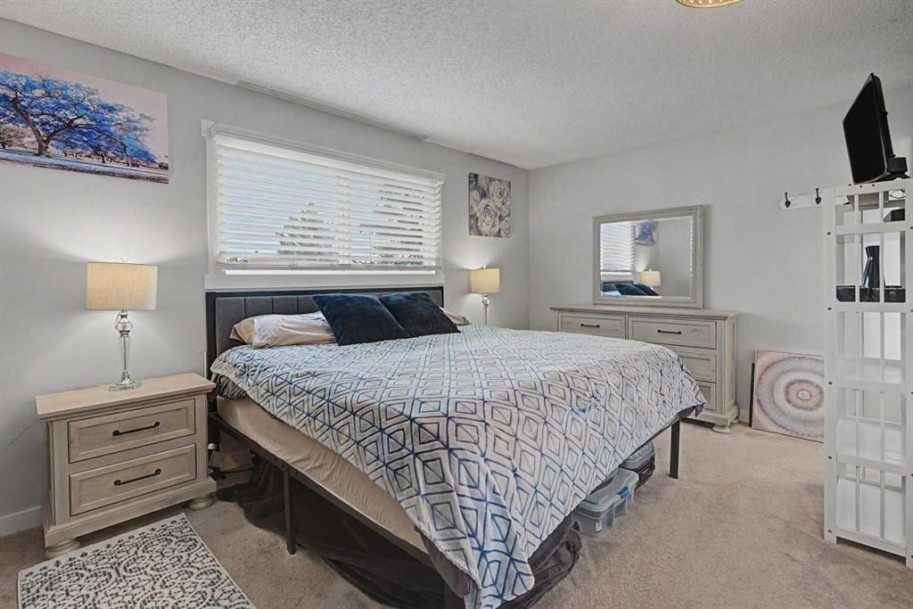 304 Shawcliffe Circle Sw, Calgary, AB