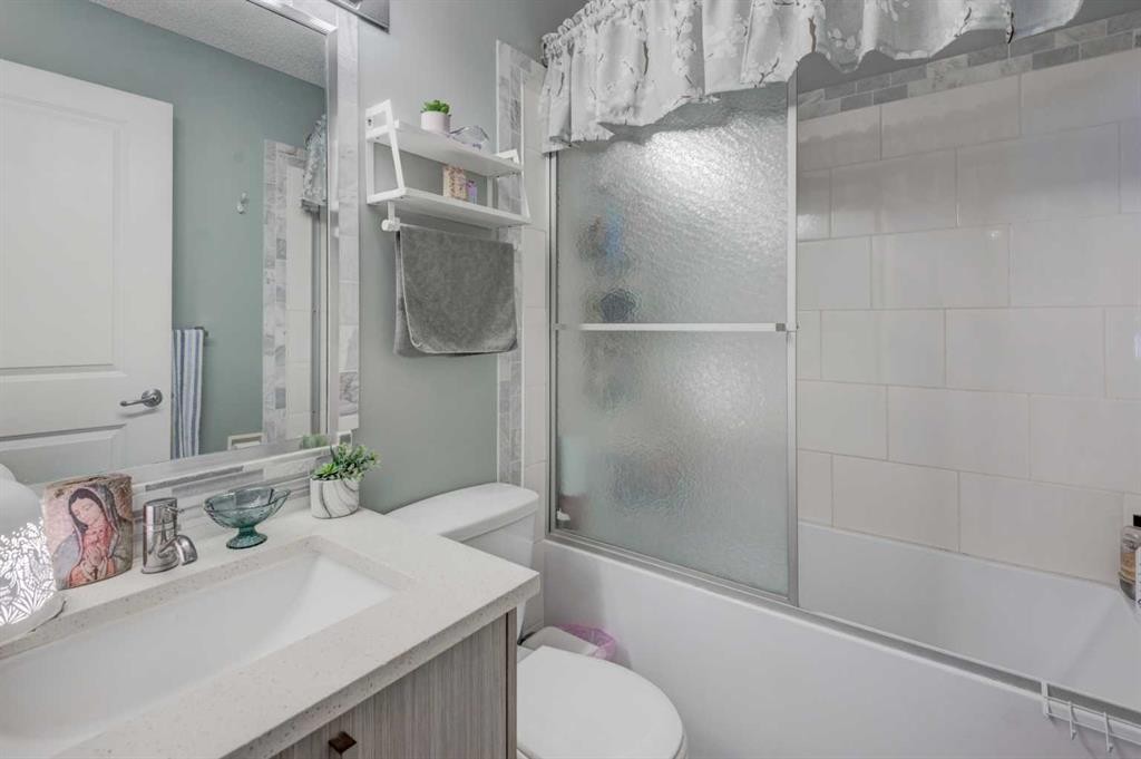 304 Shawcliffe Circle Sw, Calgary, AB