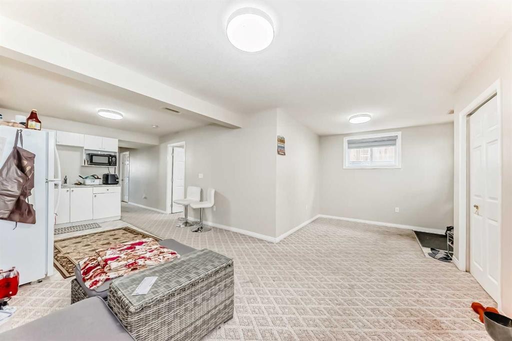 398 Martindale Drive Ne, Calgary, AB