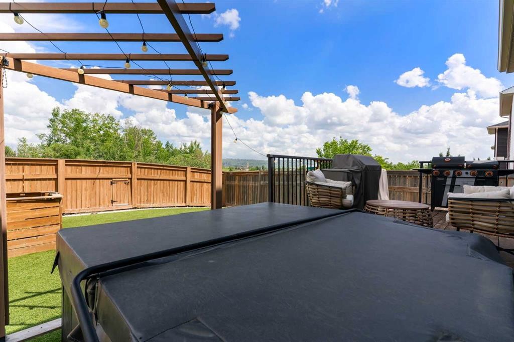 174 Fireside Place, Cochrane, AB