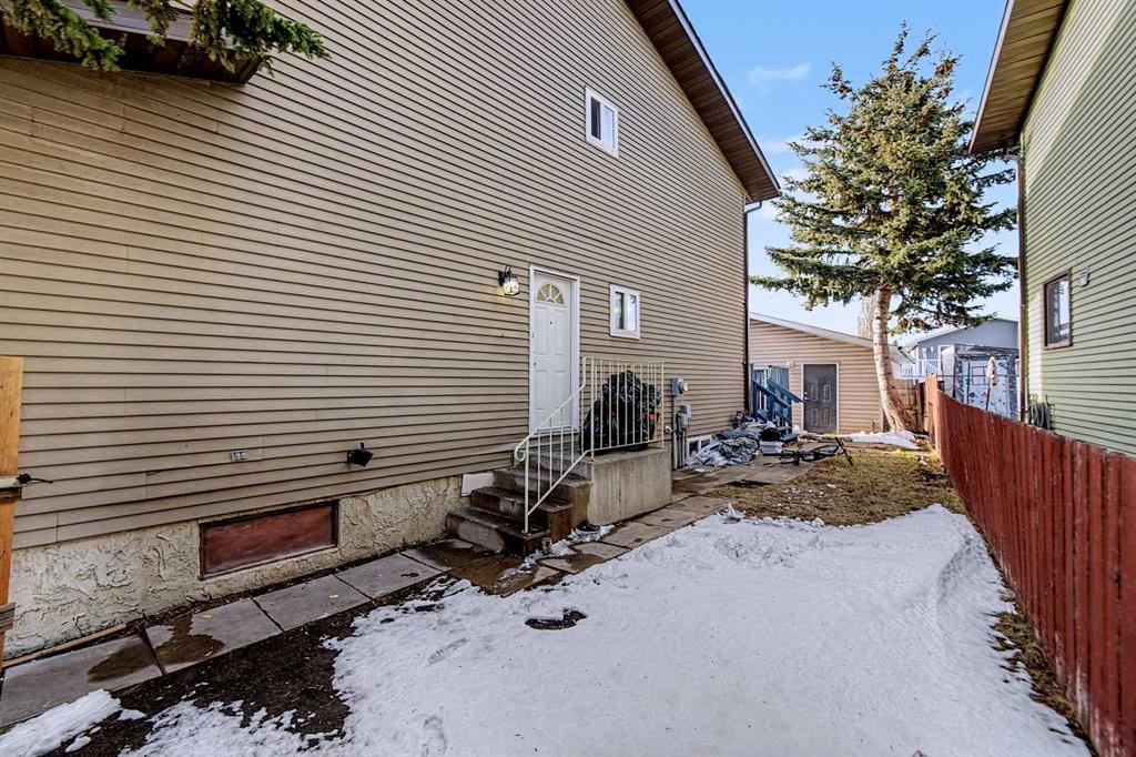 48 Whitworth Way Ne, Calgary, AB