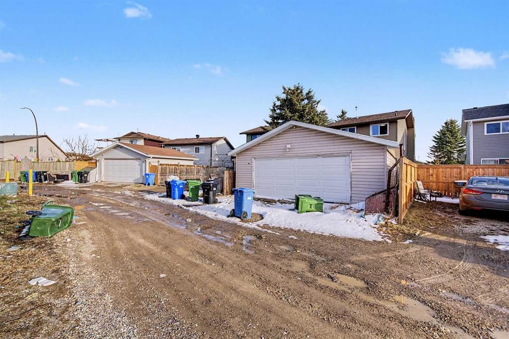 48 Whitworth Way Ne, Calgary, AB