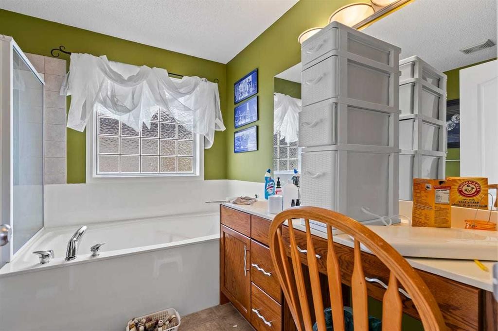 303 Bridlemeadows Common Sw, Calgary, AB