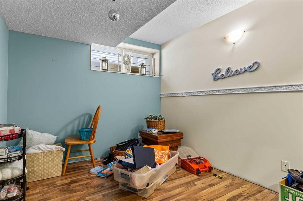 303 Bridlemeadows Common Sw, Calgary, AB
