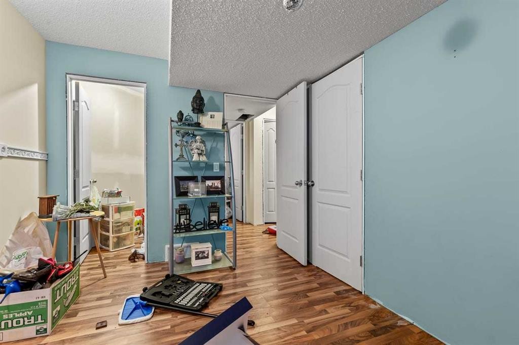 303 Bridlemeadows Common Sw, Calgary, AB
