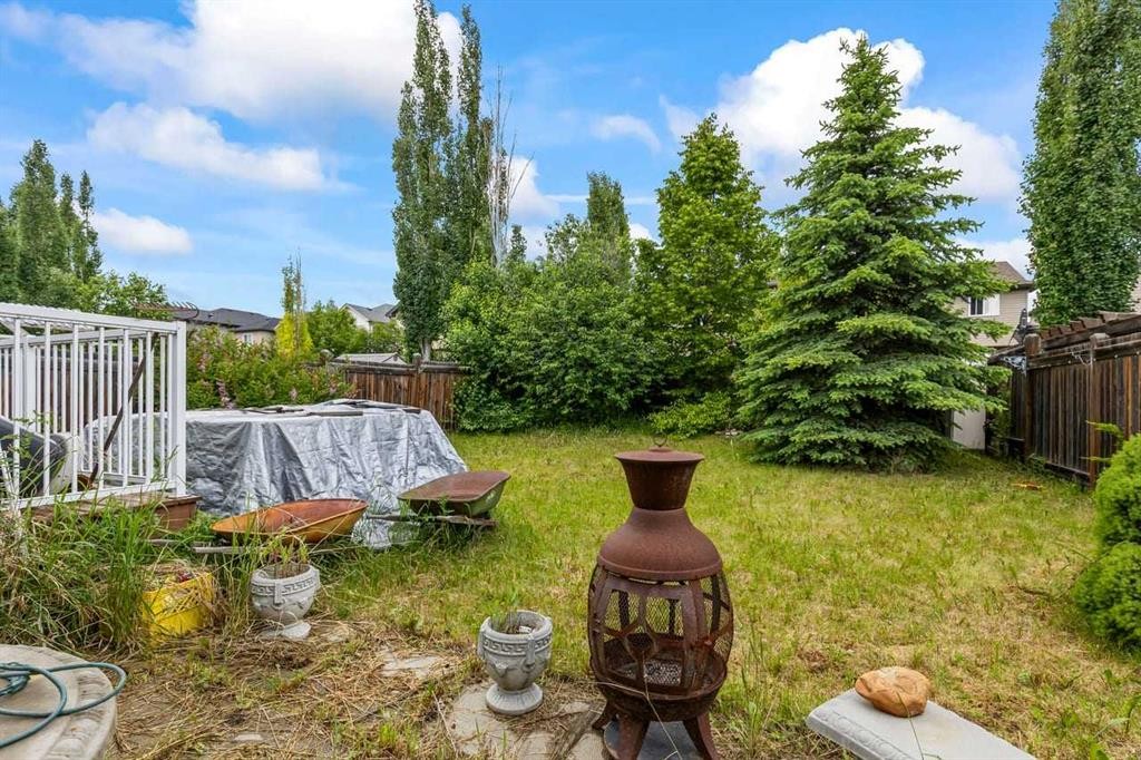 303 Bridlemeadows Common Sw, Calgary, AB