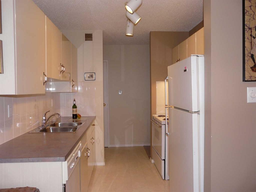482-8948 Elbow Drive Sw, Calgary, AB