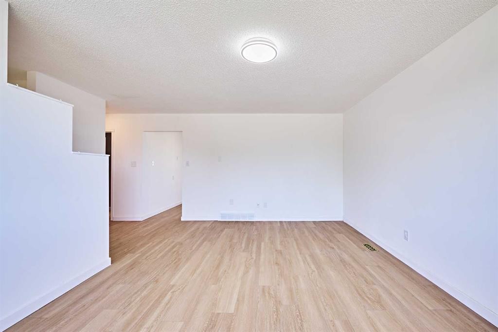 3644 Dover Ridge Drive Se, Calgary, AB
