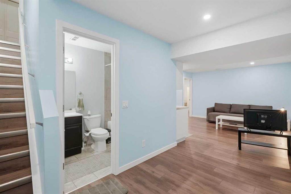 509 New Brighton Drive Se, Calgary, AB