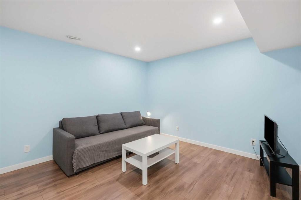 509 New Brighton Drive Se, Calgary, AB