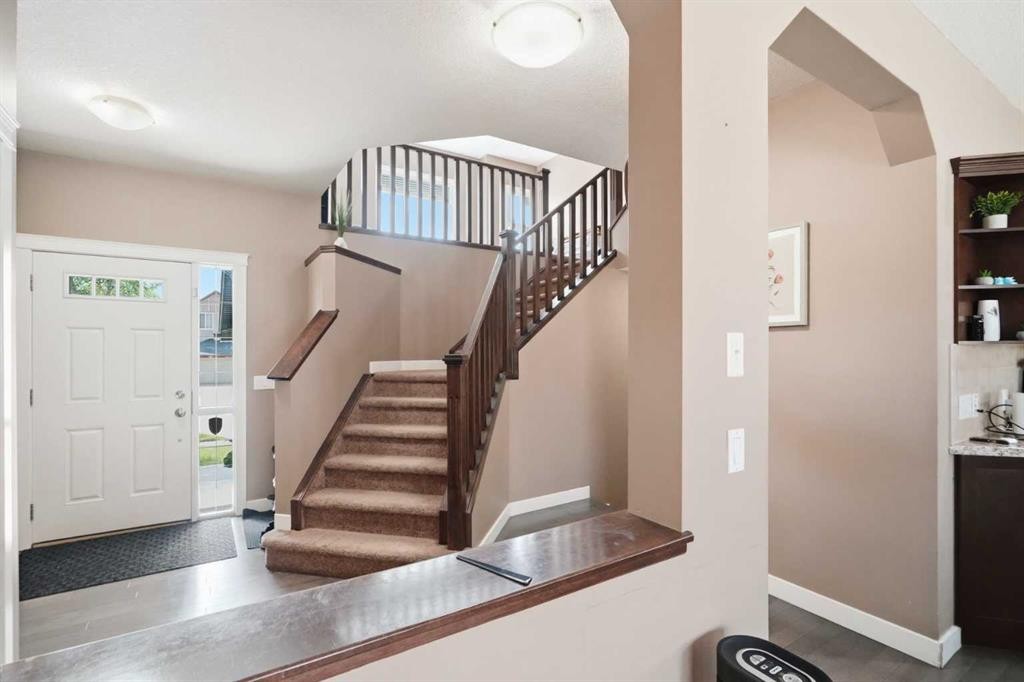 509 New Brighton Drive Se, Calgary, AB
