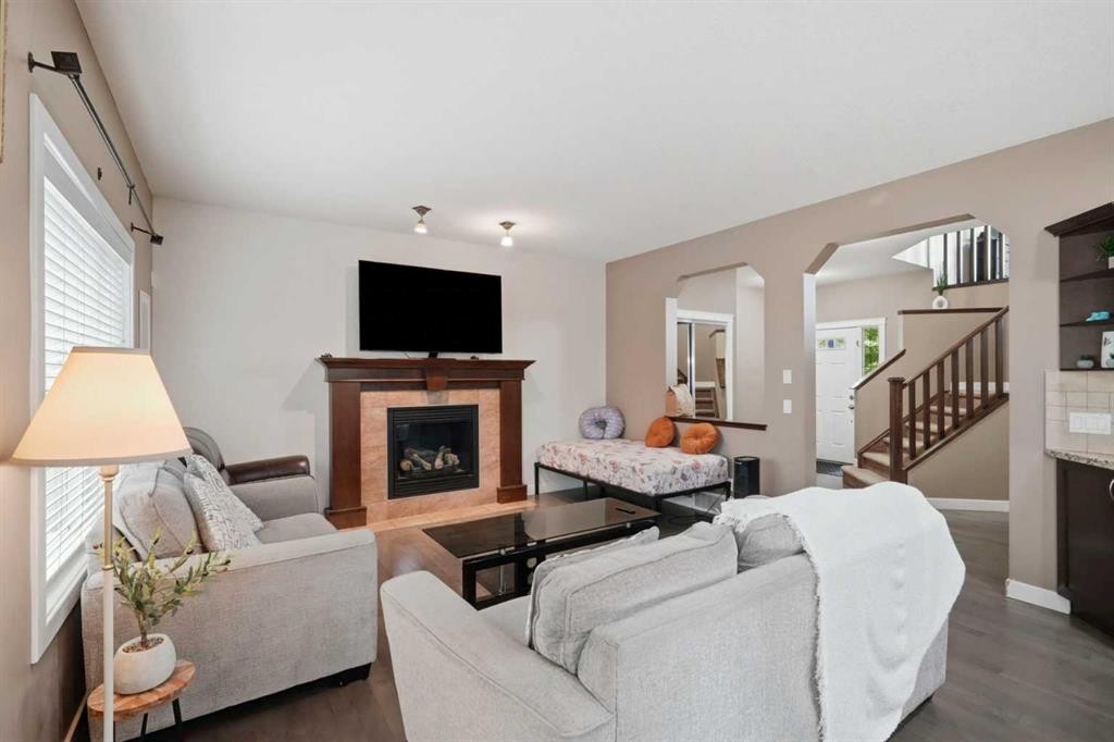 509 New Brighton Drive Se, Calgary, AB