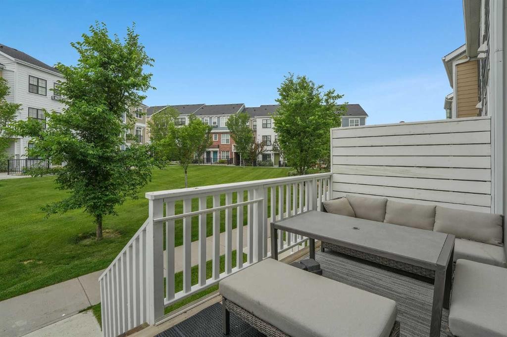575 Sherwood Boulevard Nw, Calgary, AB