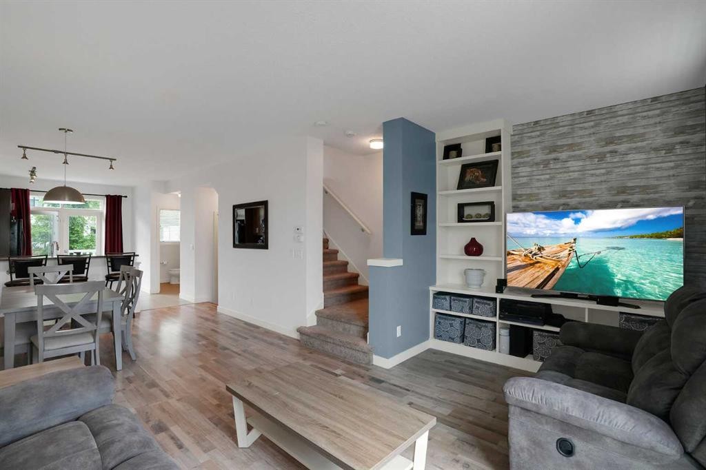 575 Sherwood Boulevard Nw, Calgary, AB